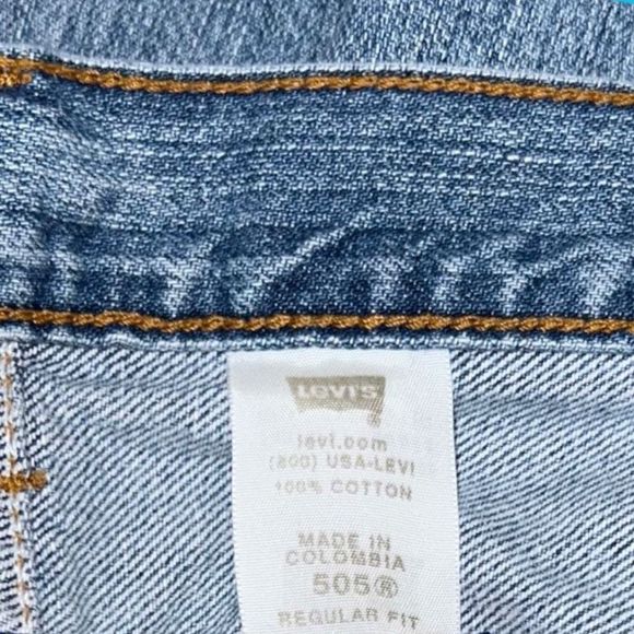 Mens Levis 505 Regular Fit Vintage Denim Shorts Size 34 - Picture 3 of 4